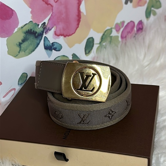 💯Authentic Louis Vuitton Monogram Canvas LV Cut Belt 80CM🍀 - Picture 4 of 15